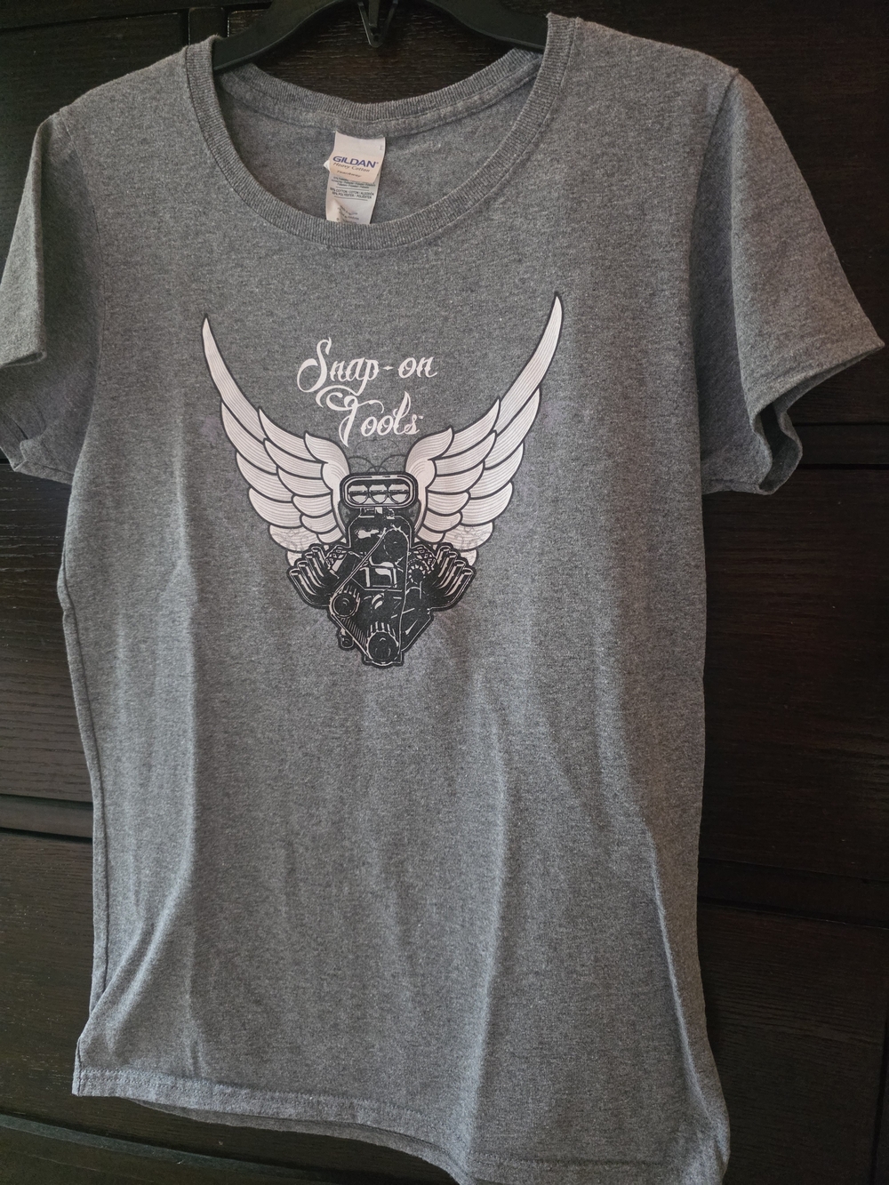 Snap-On BRANDED - Gildan Gray Tee with White and Black Winged Engine Graphic